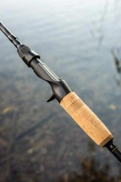 Ultimate Light Casting 2.00m 10-30g -Visbenodigdheden Winkel 00646cd8347351ea