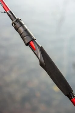 Ultimate Chikara Spin 2,40m 7-28g -Visbenodigdheden Winkel 4d3d1cbcca514f38